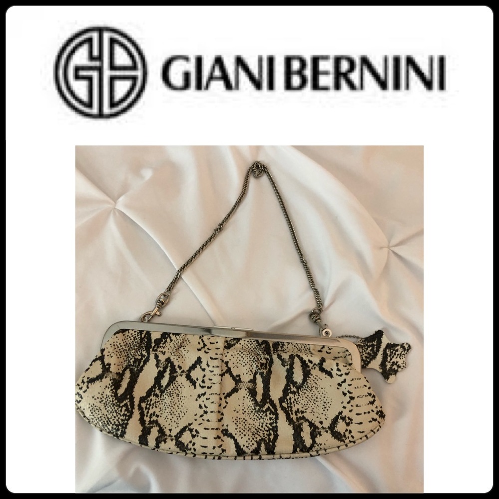 GIANI BERNINI Leather Clutch || Cream/Black